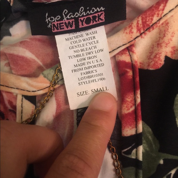 Top - Picture 2 of 2